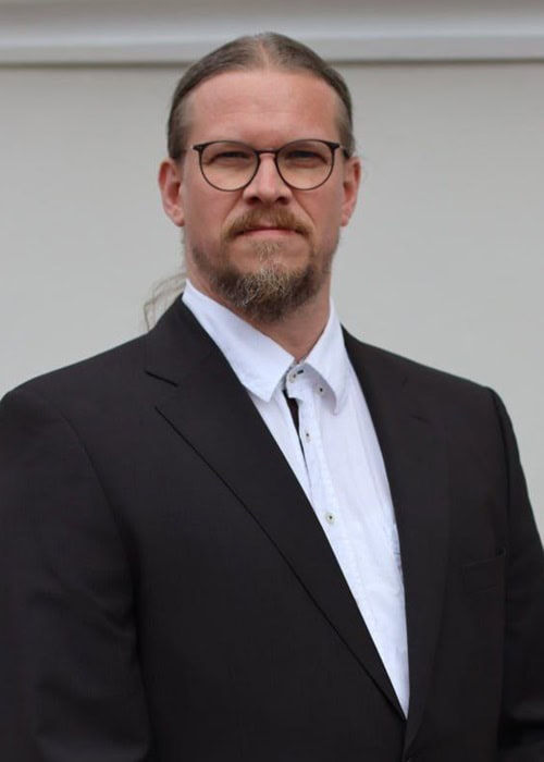 Auf dem Bild ist Henrik Osterloh zu sehen